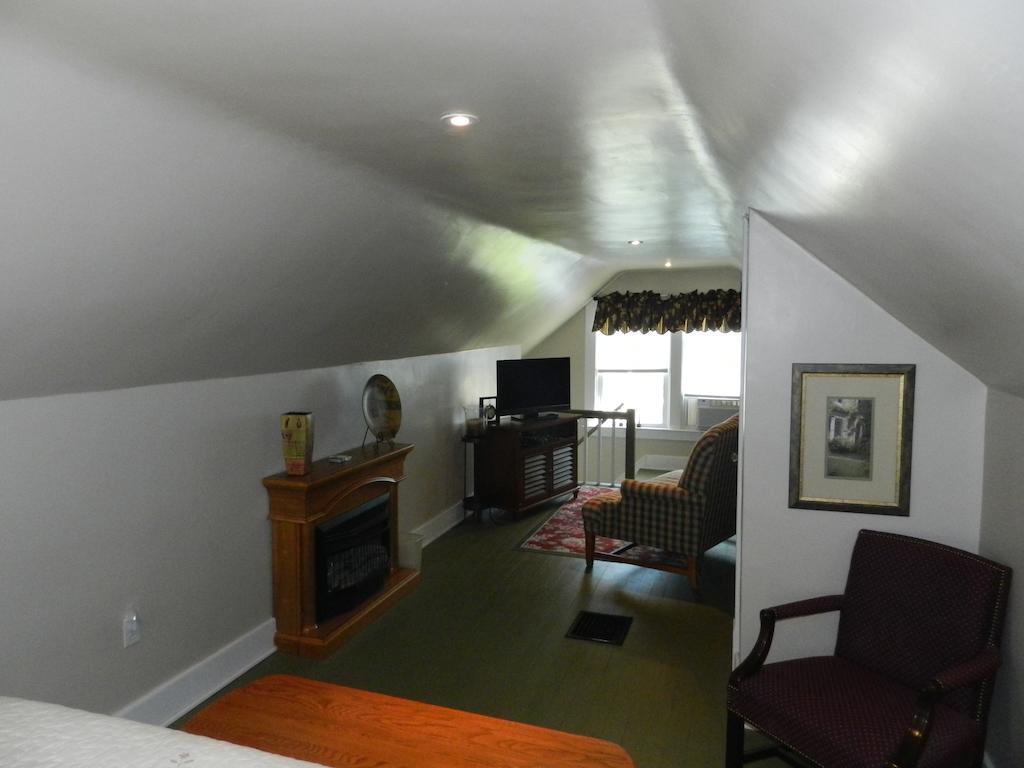 Helming Guest House Hermann Room photo