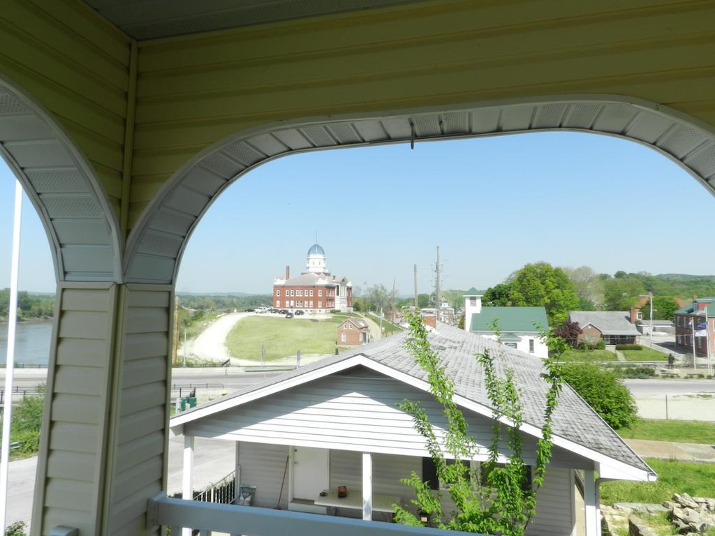 Helming Guest House Hermann Exterior photo